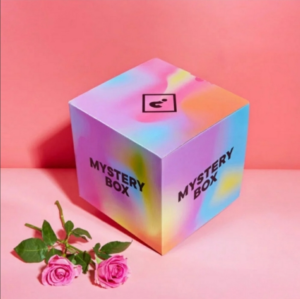 Mystery Box (10 items/read description)